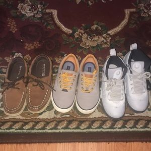 Multiple boys shoes